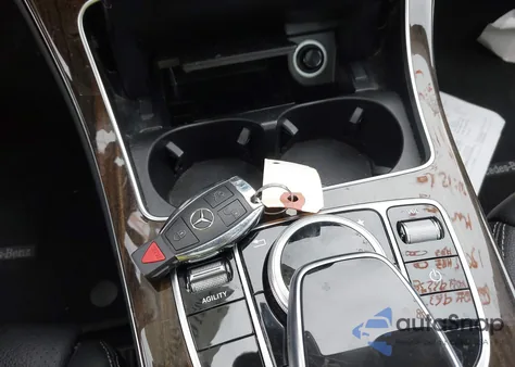 2015 Mercedes-Benz C 300 from USA, damaged, VIN 55SWF4JBXFU085390